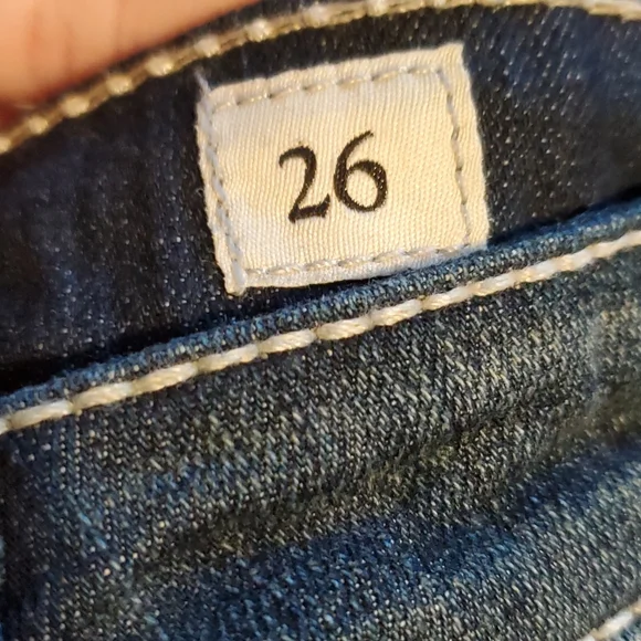 BKE Shorts - Picture 8 of 10